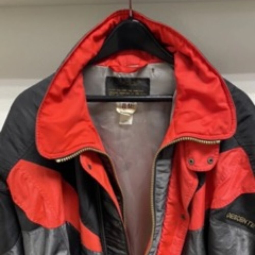 Vintage Descente Men’s Ski Jacket Size XL